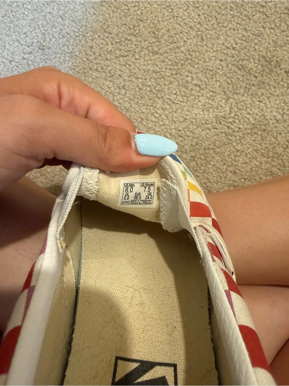 Vans - Picture 3 of 3